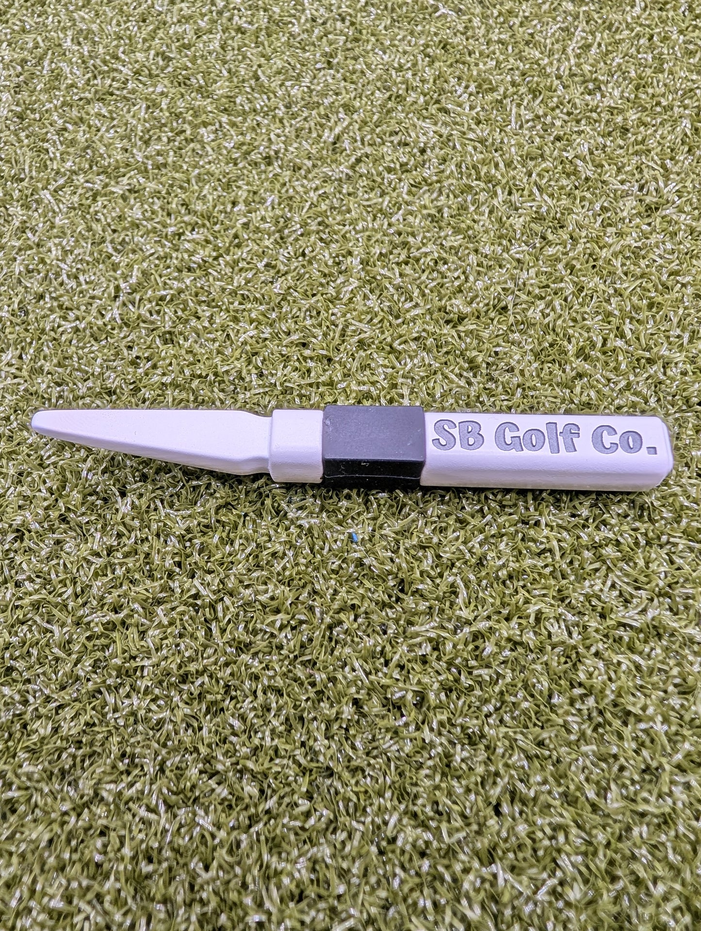 Single Prong Divot Tool