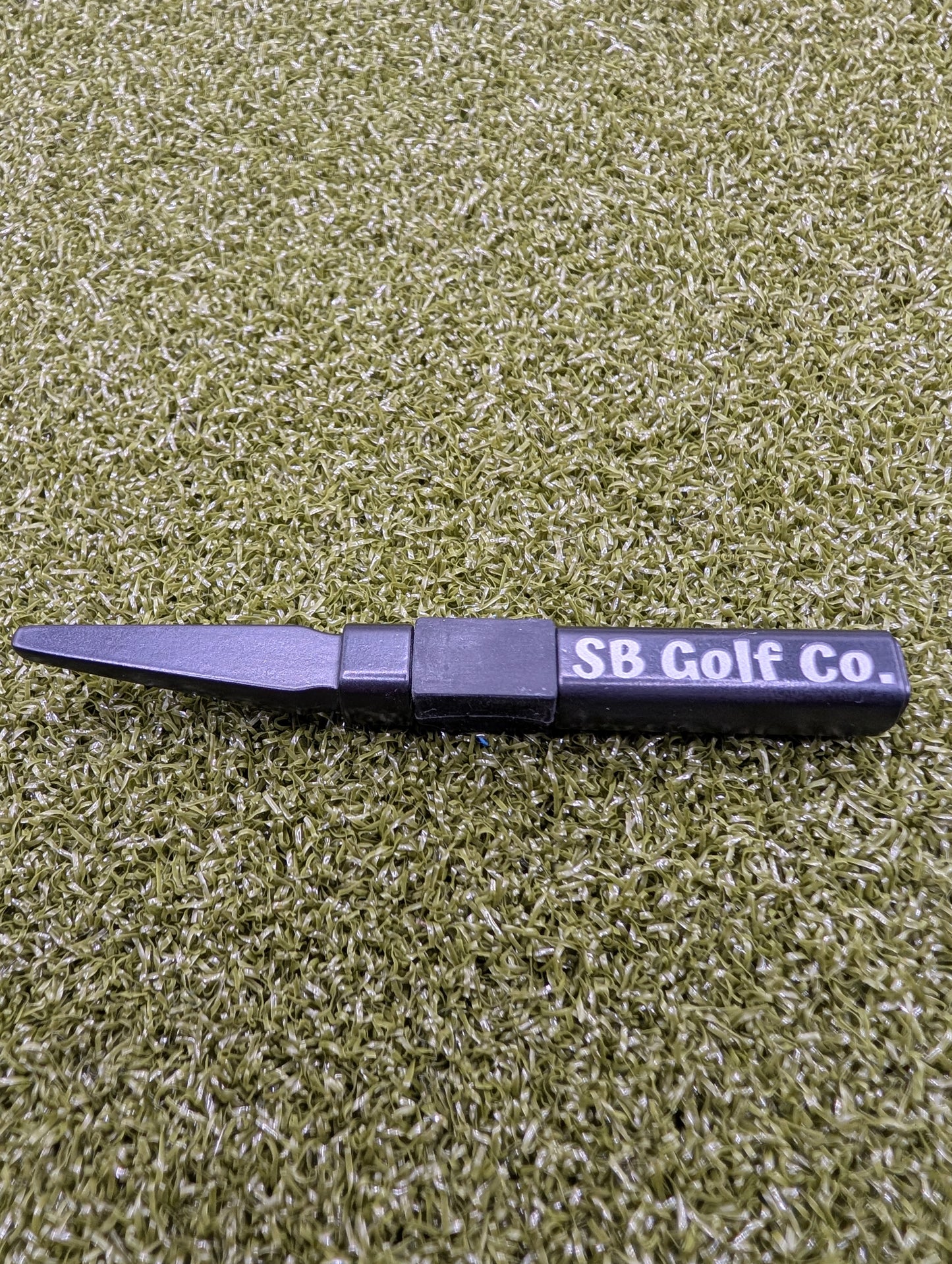Single Prong Divot Tool